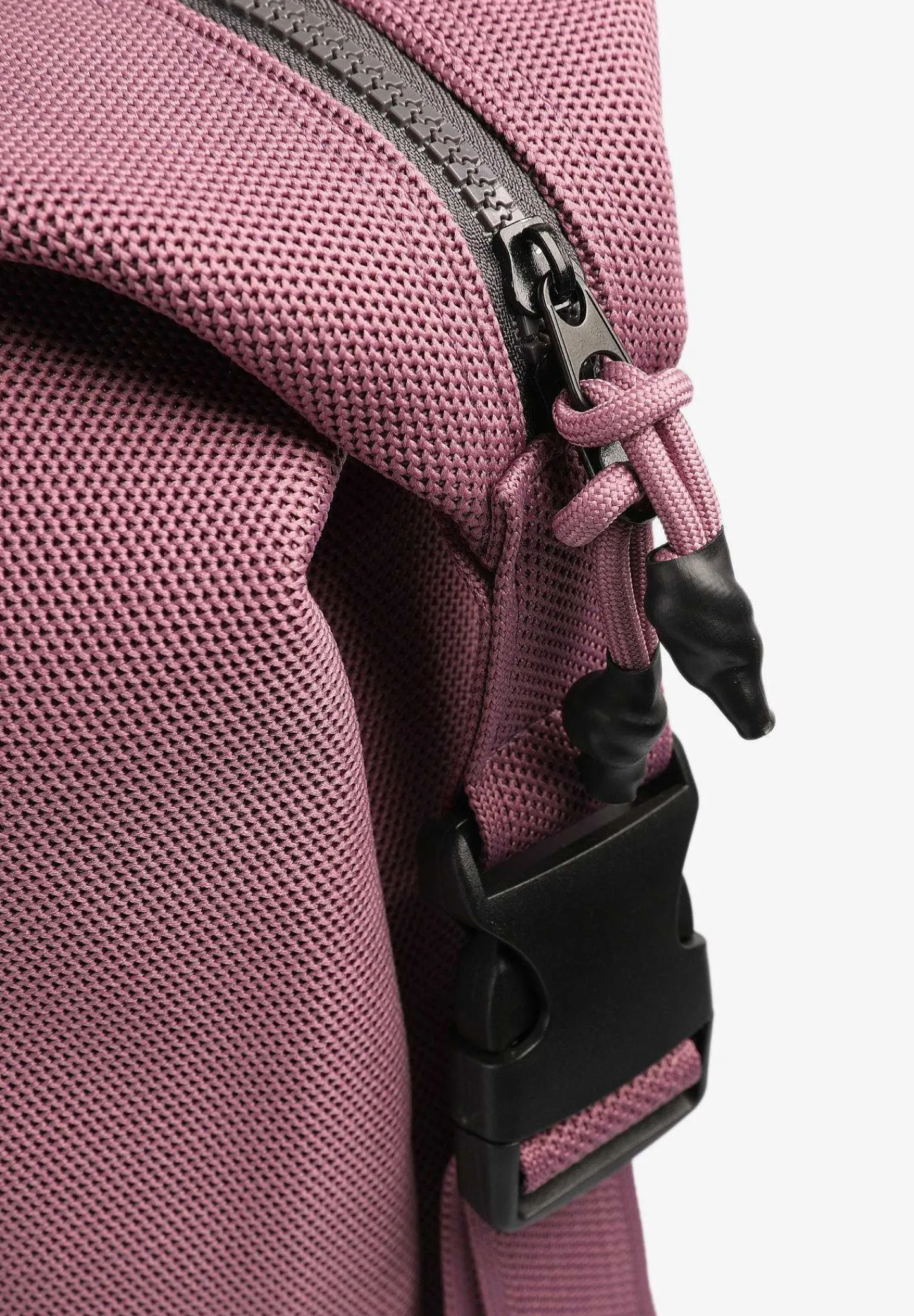 bolsa_viaje_flyknit_parch_3-1.webp Hot Scalpers Bolsa Viaje Flyknit Parche