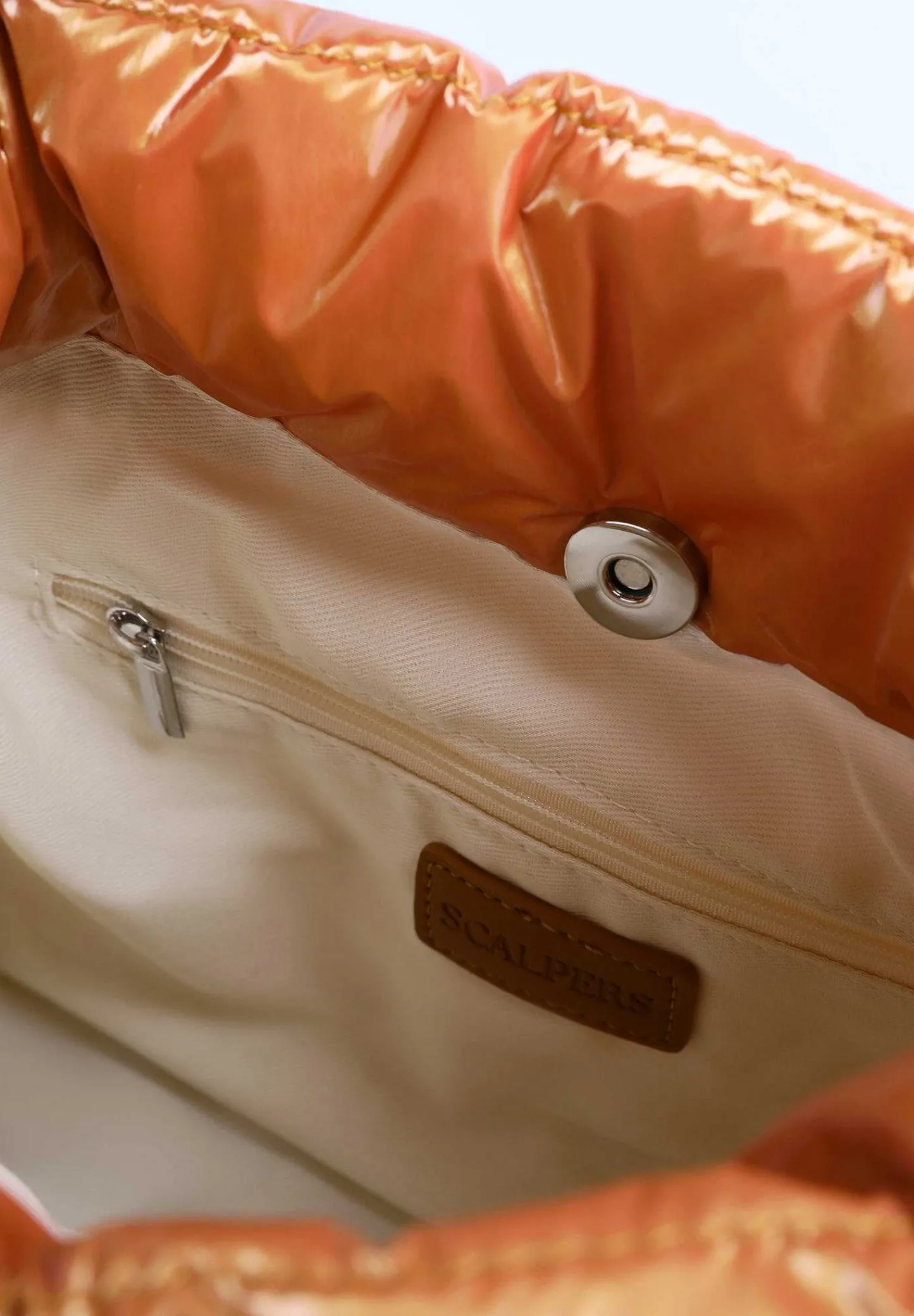 bolso_bucket_acolchado_2.webp Fashion Scalpers Bolso Bucket Acolchado