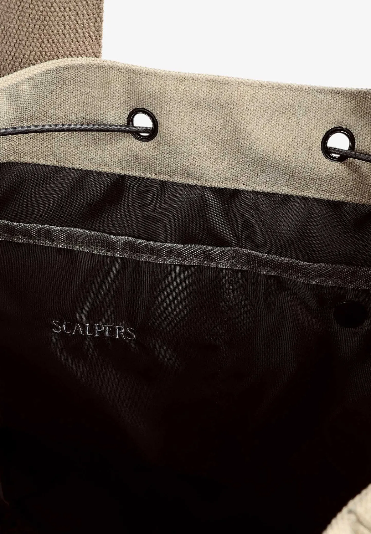bolso_mochila_logo_fronta_1.webp Fashion Scalpers Bolso Mochila Logo Frontal