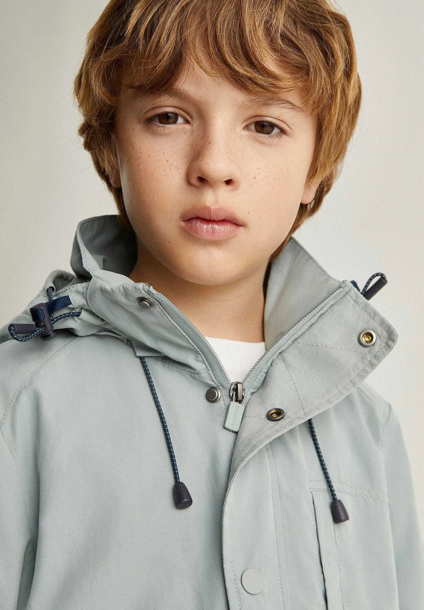 chaqueta_ligera_capucha_7.webp Store Scalpers Chaqueta Ligera Capucha