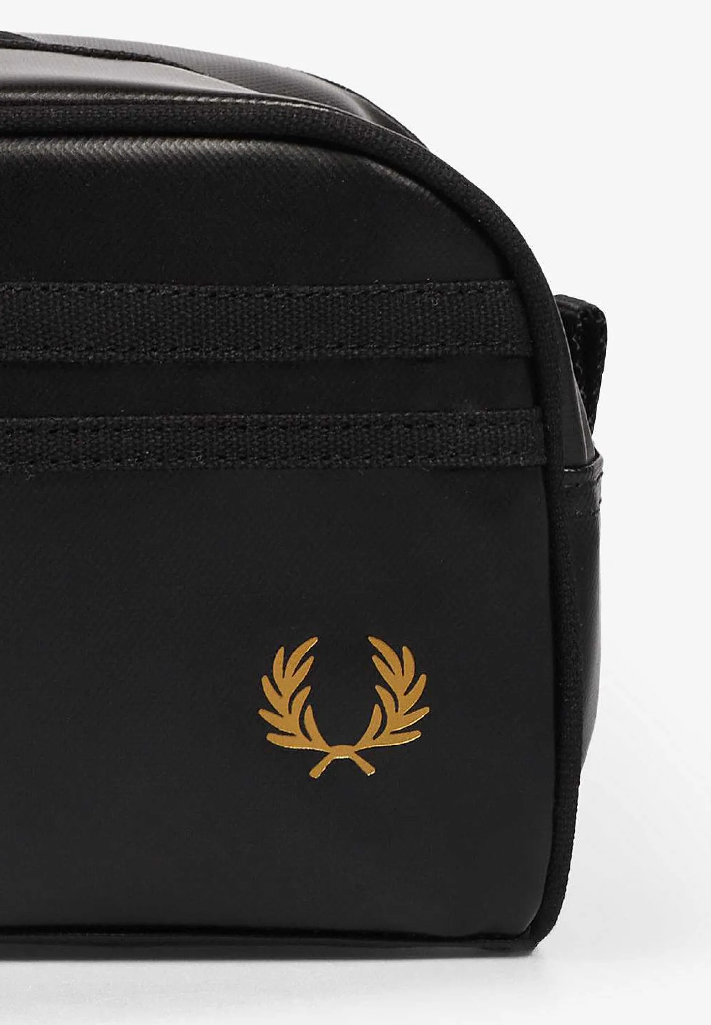 fred_perry__neceser_clasi_0.webp Online Scalpers Fred Perry | Neceser Clasico