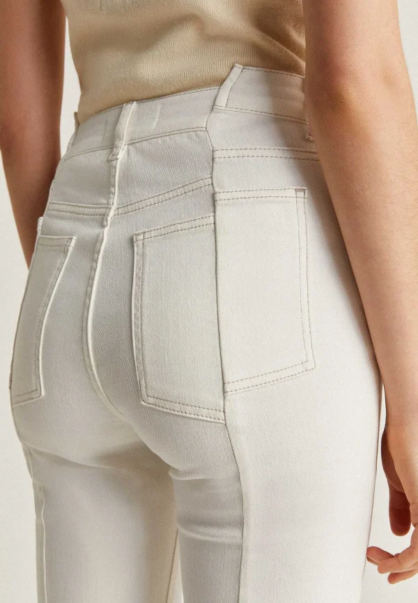 Fashion Scalpers Jeans Detalle Costura Trasera