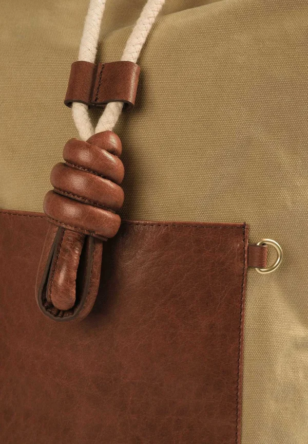 New Scalpers Mochila Detalle Nudo