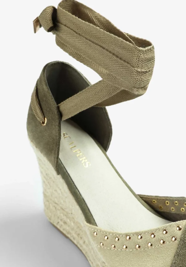 Discount Scalpers Nudo Studs Sandal
