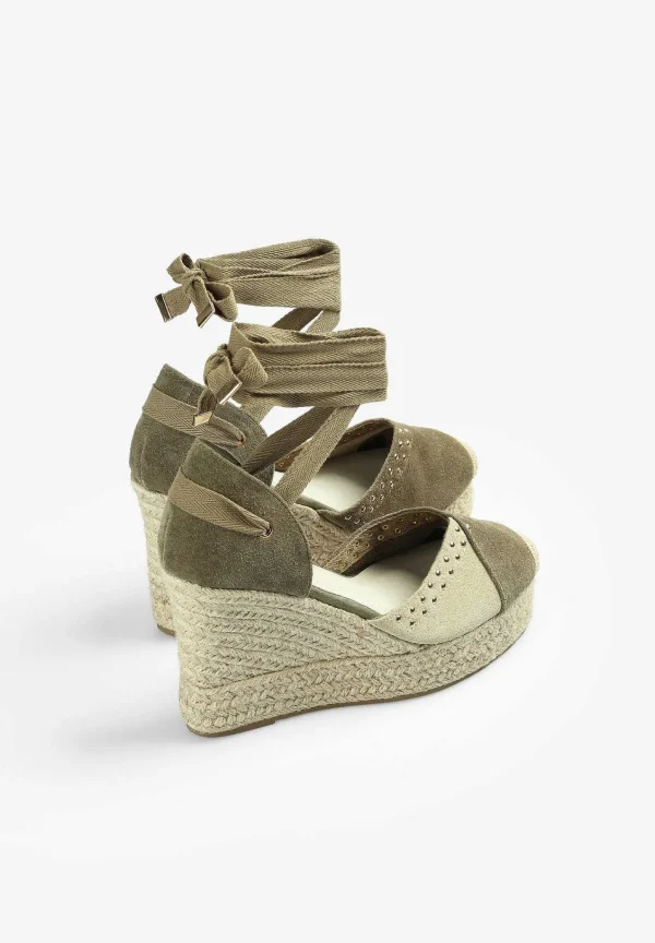 Discount Scalpers Nudo Studs Sandal