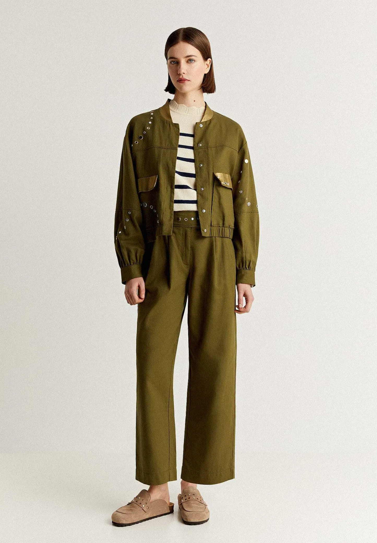 pantalon_pinzas_detalles__4.webp Online Scalpers Pantalon Pinzas Detalles Tachuelas