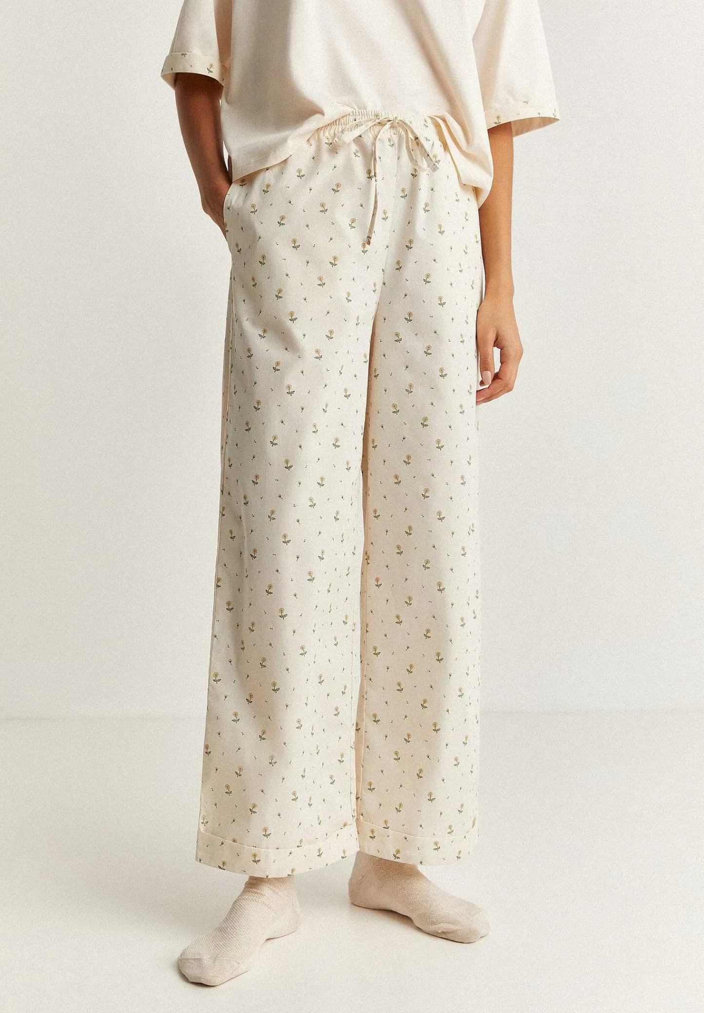 pijama_detalles_estampado_7.webp Fashion Scalpers Pijama Detalles Estampado