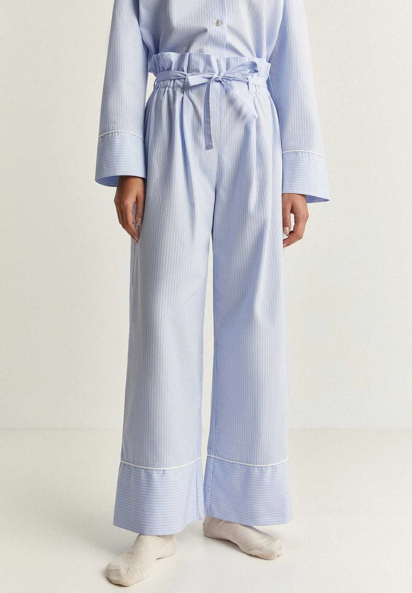 pijama_rayas_ribete_contr_6-4.webp Outlet Scalpers Pijama Rayas Ribete Contraste