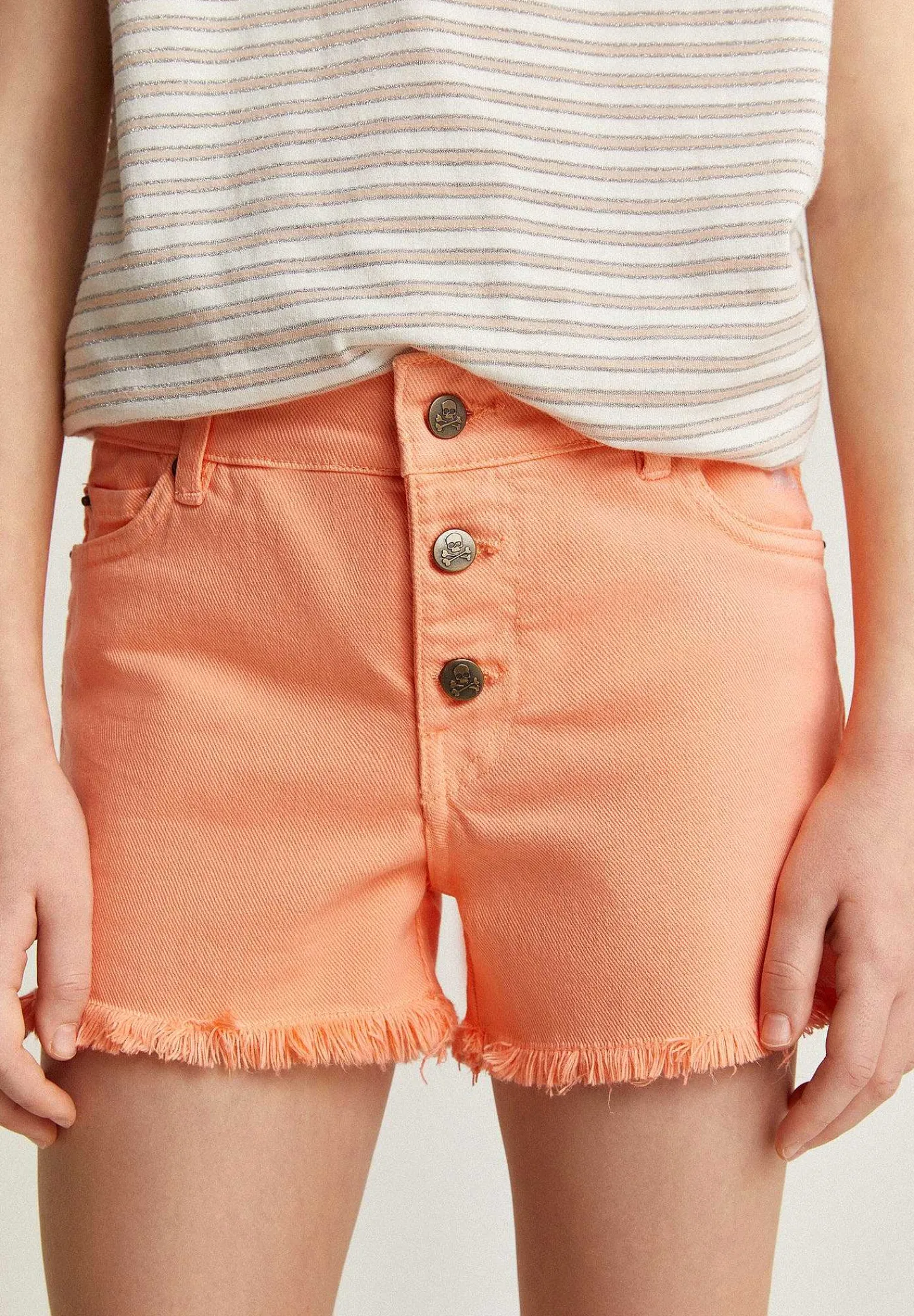 shorts_bajo_desflecado_3-1.webp Online Scalpers Shorts Bajo Desflecado