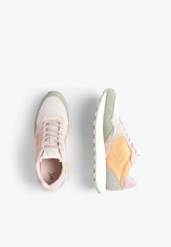 Discount Scalpers Sneakers Detalle Metalizado