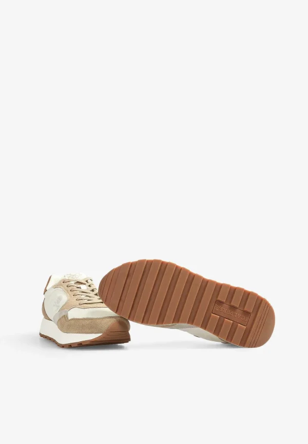 Hot Scalpers Sneakers Detalle Metalizado
