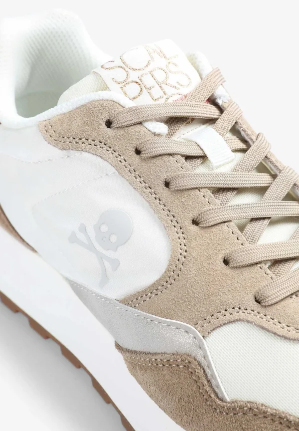Hot Scalpers Sneakers Detalle Metalizado