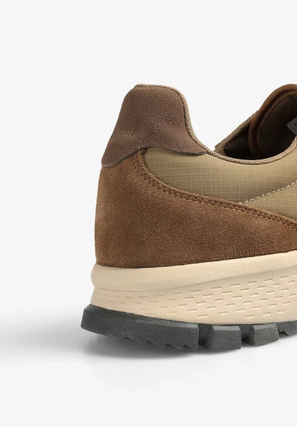 Clearance Scalpers Sneakers Detalles Reflectantes