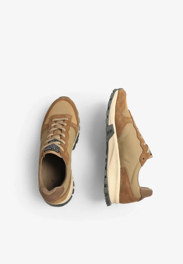 Clearance Scalpers Sneakers Detalles Reflectantes