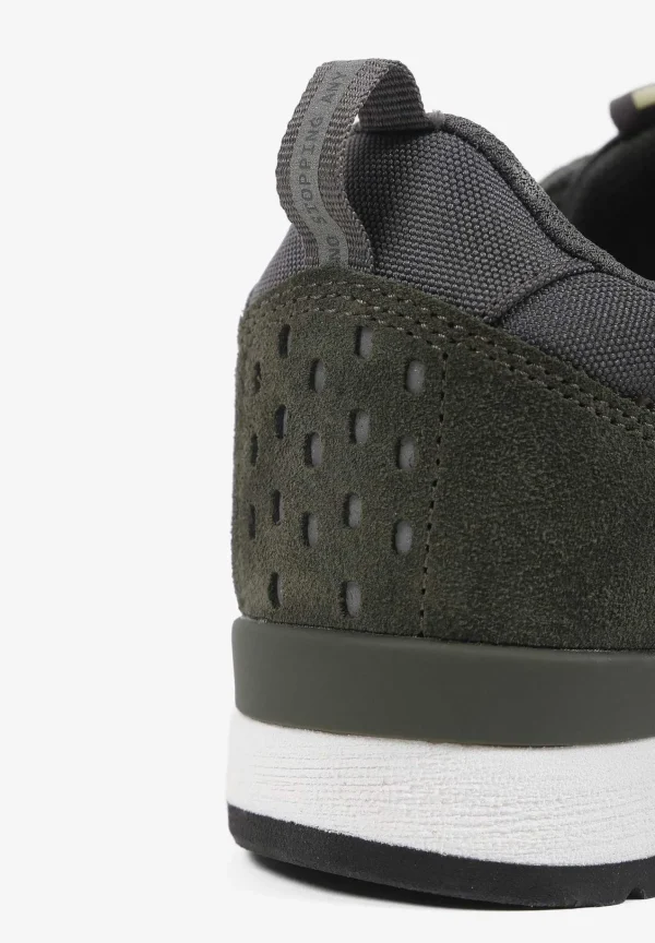 Fashion Scalpers Sneakers Serraje Canadian