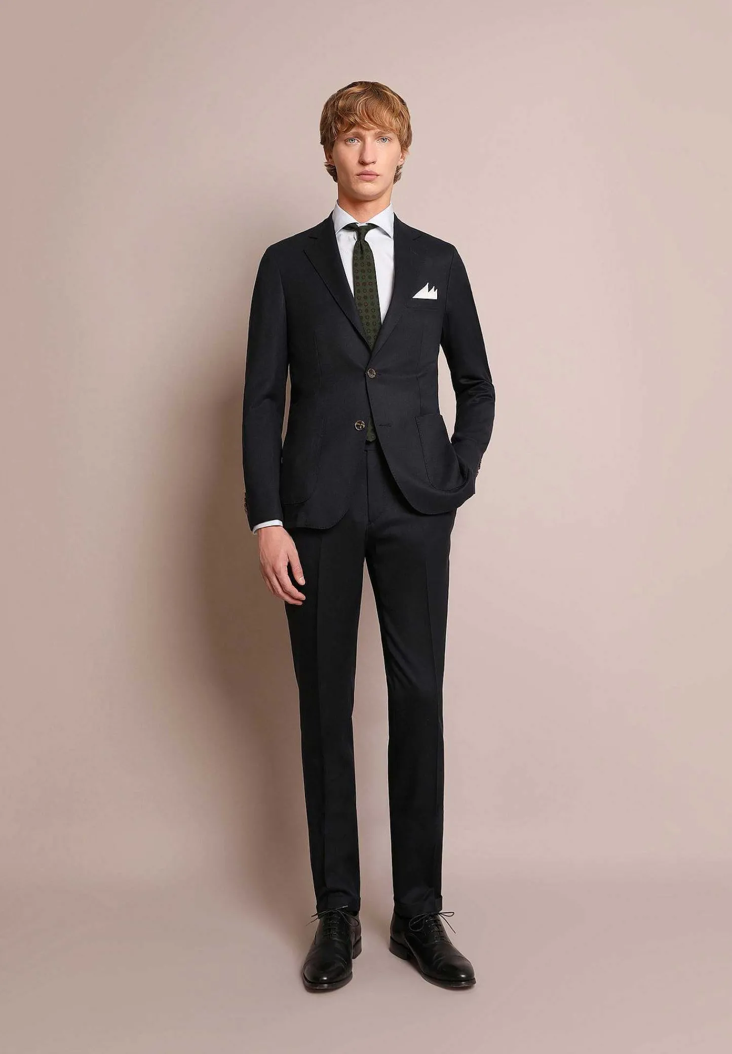 traje_azul_marino_bolsill_1.webp Outlet Scalpers Traje Azul Marino Bolsillos Parche