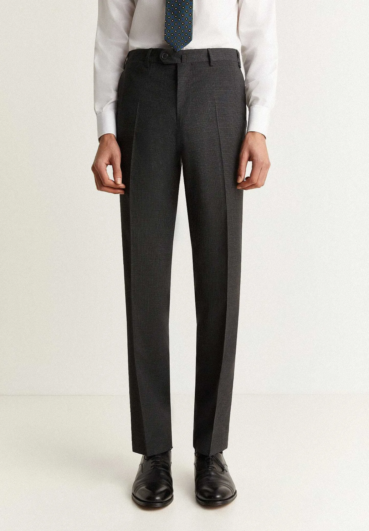 traje_lana_gris_clasico_4.webp Online Scalpers Traje Lana Gris Clasico