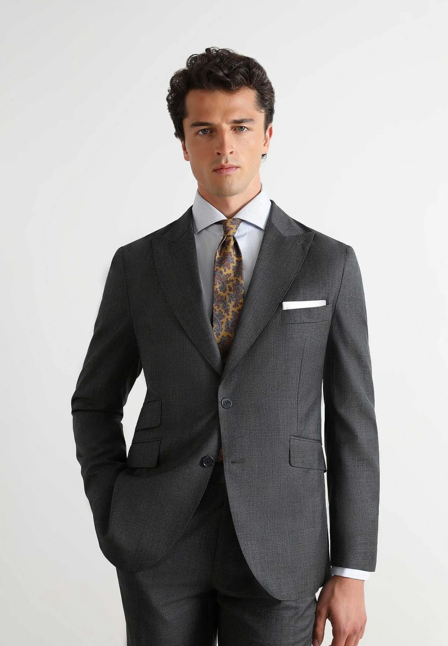 traje_premium_principe_de_10-1.webp Hot Scalpers Traje Premium Principe De Gales